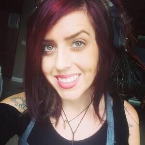 Meet your Posher, Ayse
